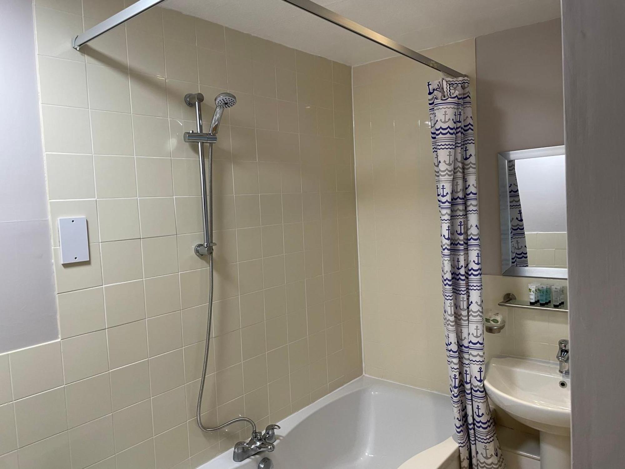 The Swan Inn East Ilsley Room photo